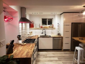 La Maisonette Rouge 2BR Indi-Mod Designer Apt